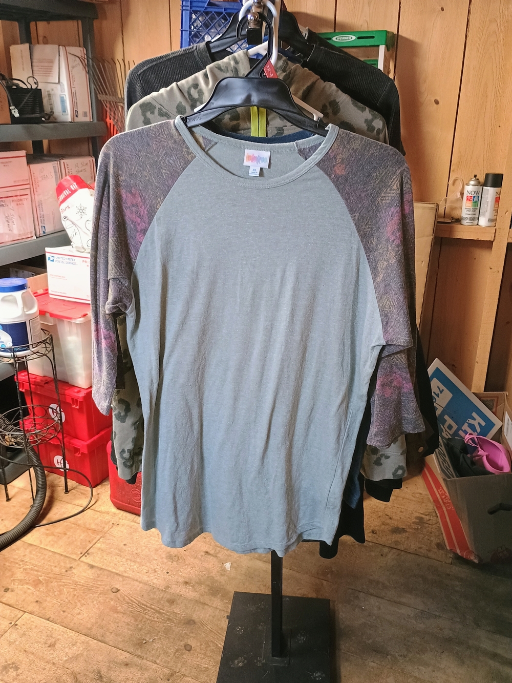 LuLaRoe Light Gray Raglan Tee with Purple Accent Sleeves Bin 5